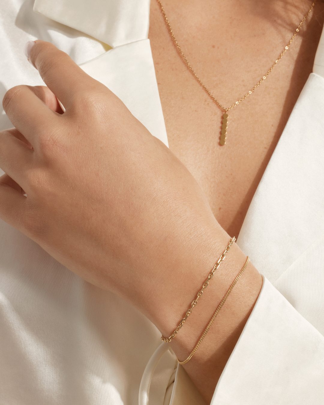 Solid_Gold_Permanent_bracelet_-_Prysm jewelry