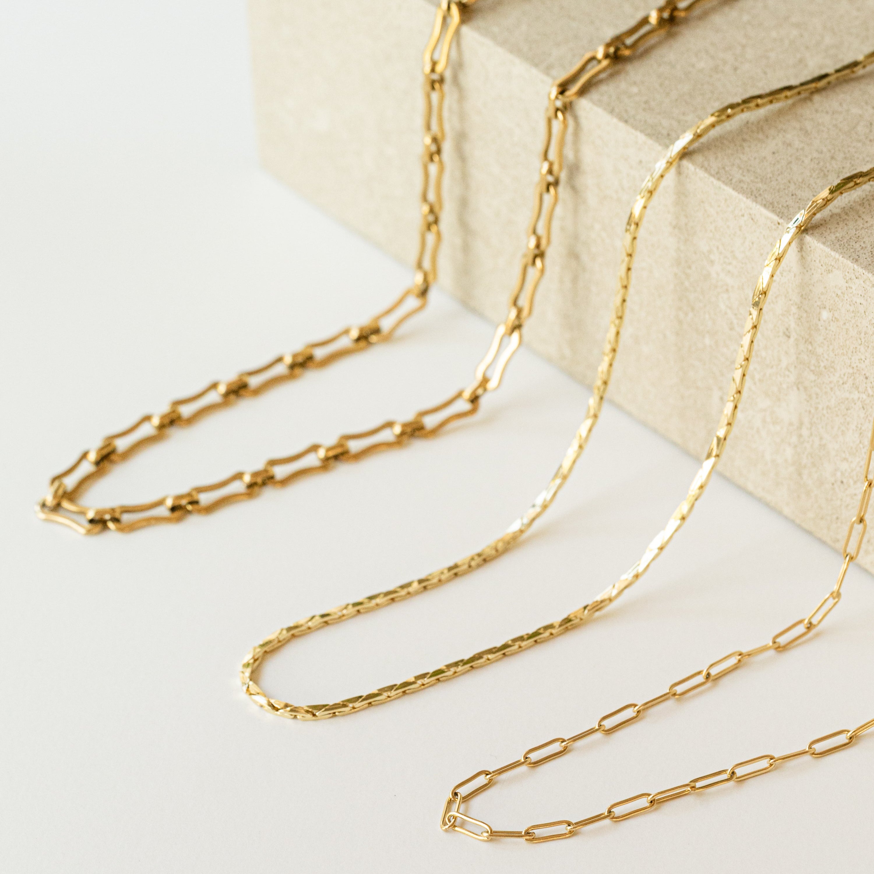 Web-Prysm-Gia-Necklace-Collier-Chain-doré-gold-bijoux-jewelry-montreal-quebec-canada-cadeau-gift-femme-women-minimalist-delicate-delicat-tendance-trendy