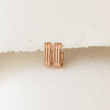 Web-Prysm-Aliz-Boucles-Earrings-rose_gold-rose_or-bijoux-jewelry-montreal-quebec-canada-cadeau-gift-femme-women-minimalist-delicate-delicat-tendance-trendy