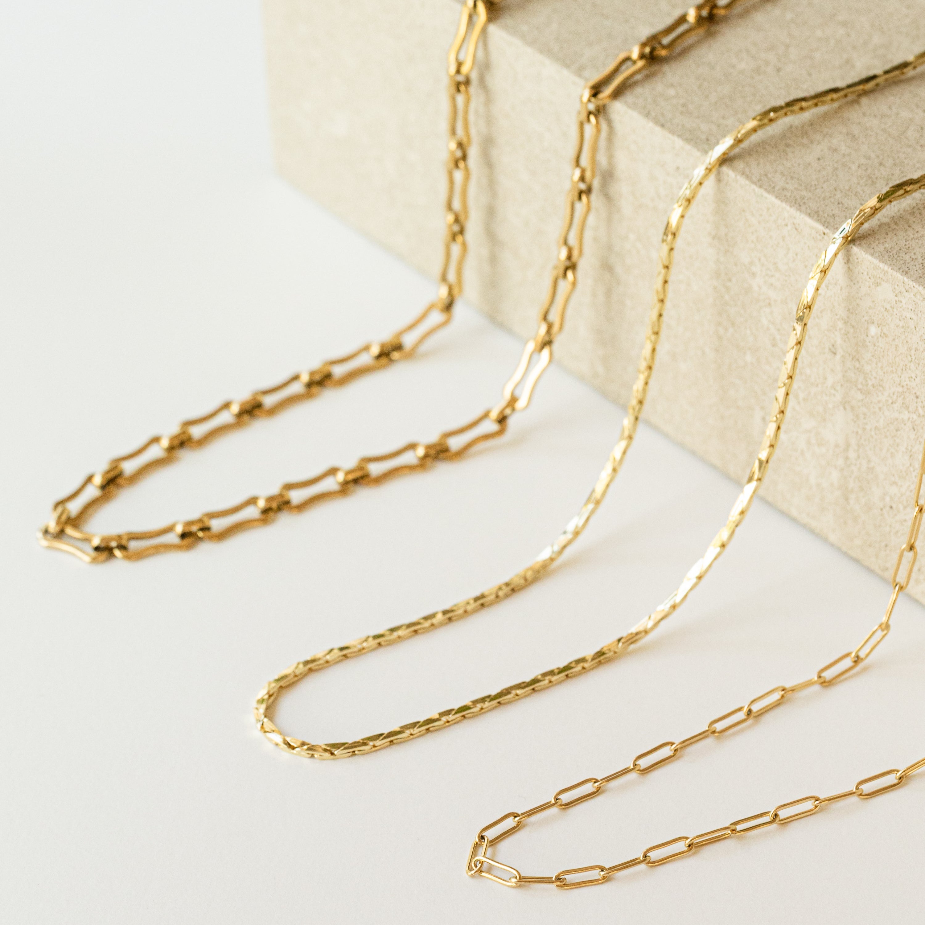 Web-Prysm-Joy-Necklace-Chain-doré-gold-bijoux-jewelry-montreal-quebec-canada-cadeau-gift-femme-women-minimalist-delicate-delicat-tendance-trendy