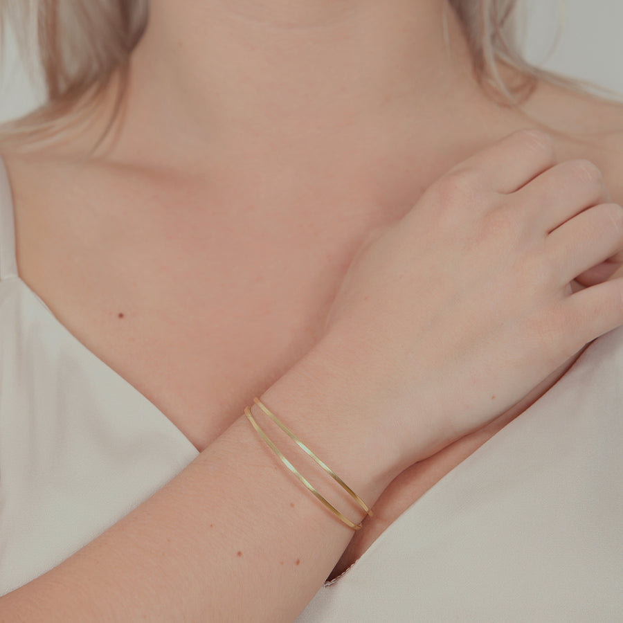 prysm-bracelet-alexa-gold-montreal-canada
