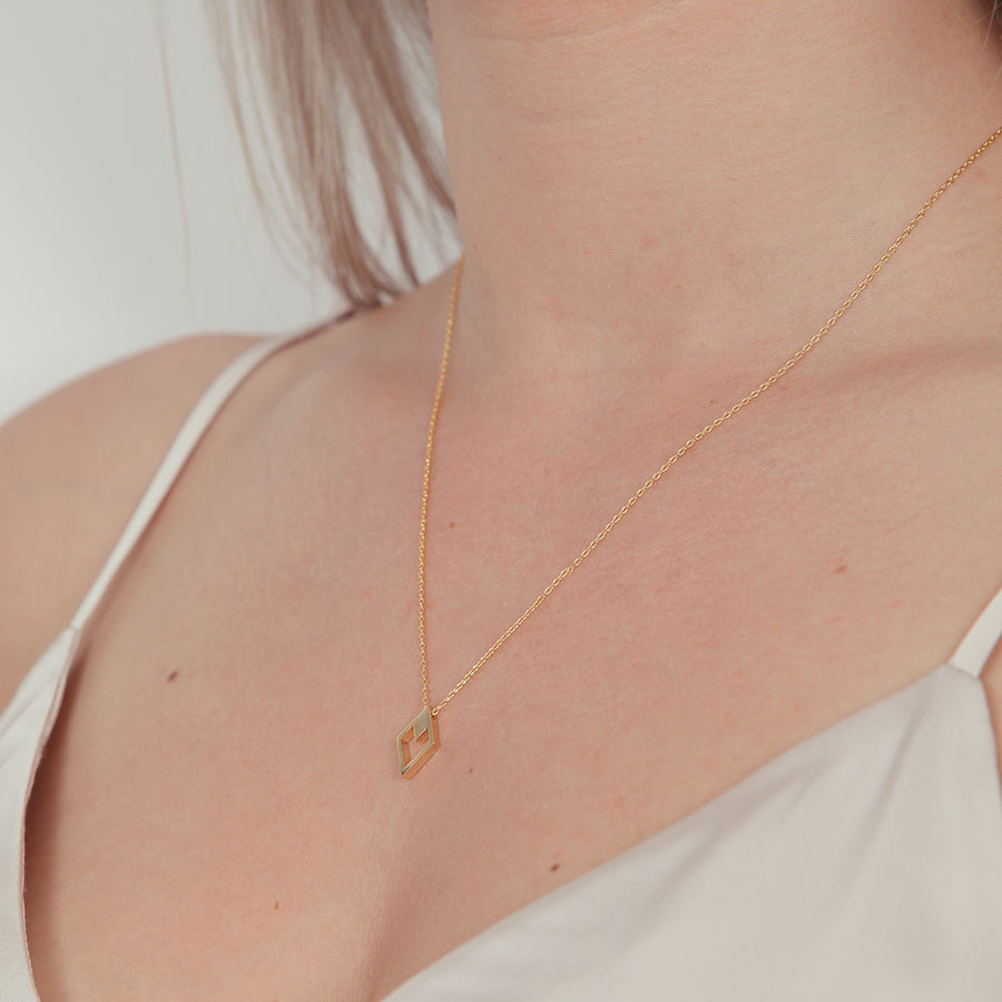 prysm-necklace-denisa-gold-montreal-canada