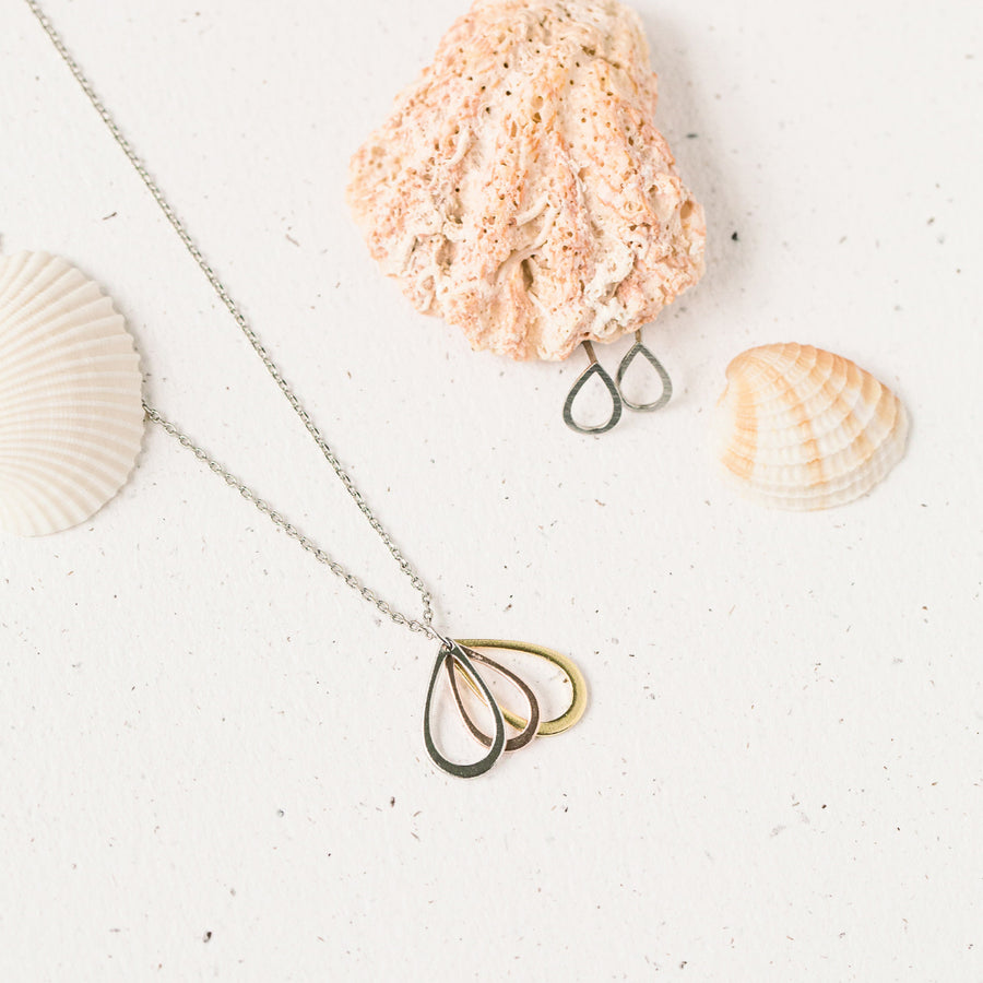 prysm-necklace-eleni-silver-montreal-canada