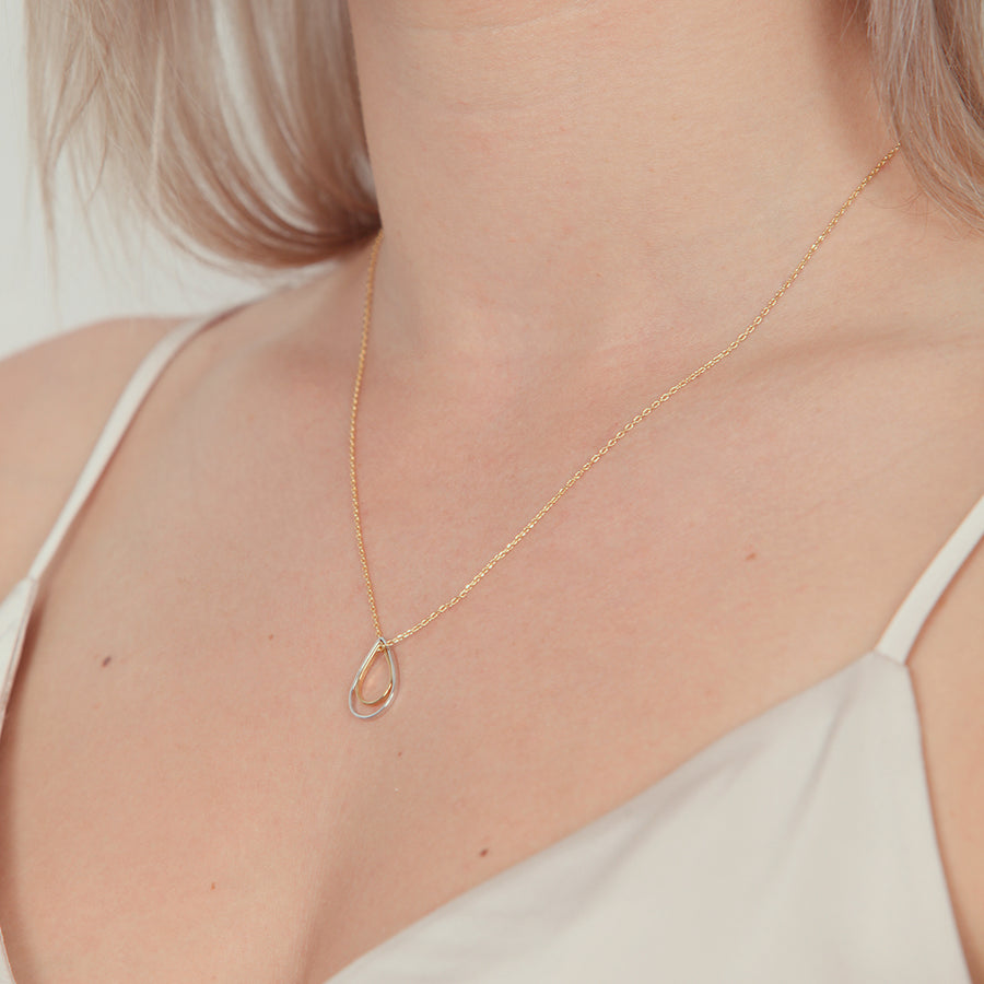 prysm-necklace-kelia-gold-montreal-canada